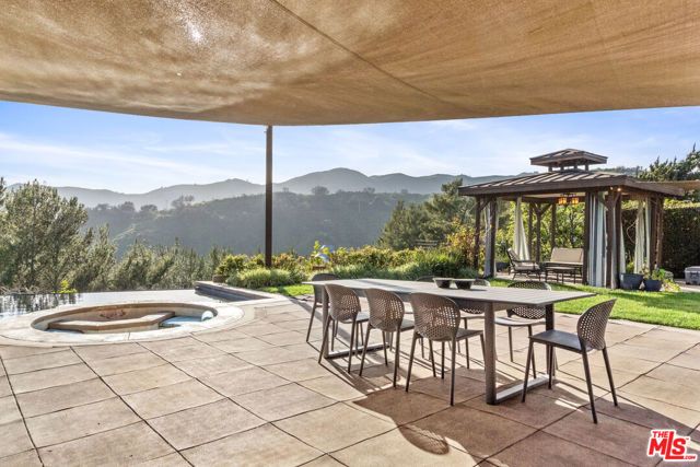 2473 La Condesa Drive, Los Angeles, CA 90049