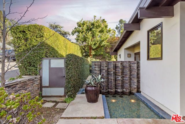 2473 La Condesa Drive, Los Angeles, CA 90049