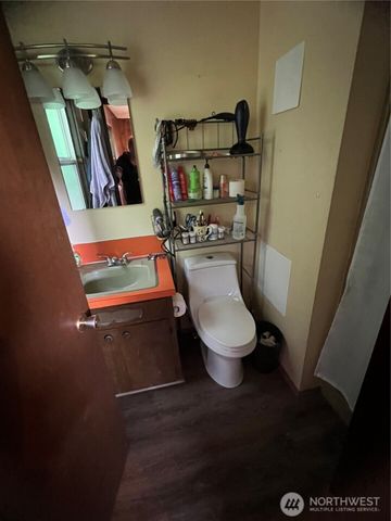 452 Lincoln Creek, Centralia, WA 98531