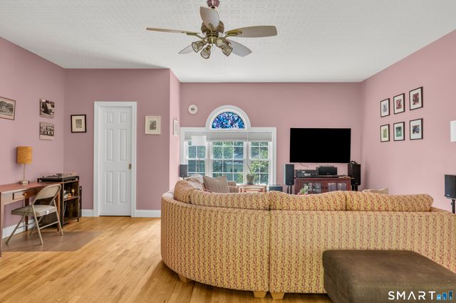 38 Main Street, Deep River, CT 06417