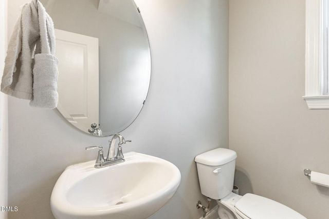 132 Kensington Drive, Spring Lake, NC 28390