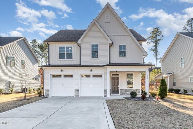 132 Kensington Drive, Spring Lake, NC 28390