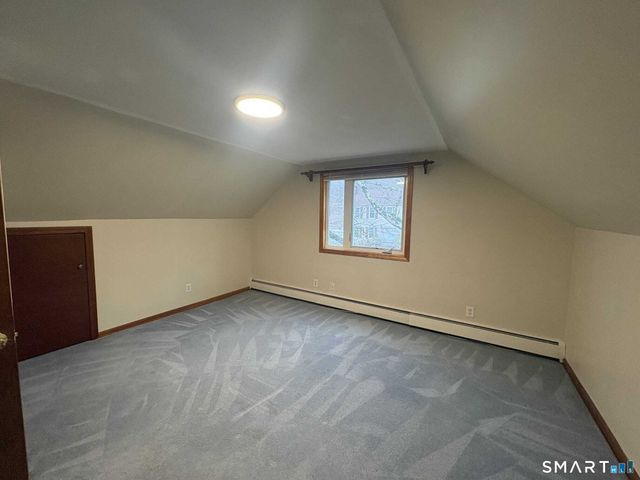 16 Raymond Road, Woodbridge, CT 06525