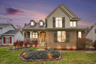 5660 Versailles Avenue, Ann Arbor, MI 48103