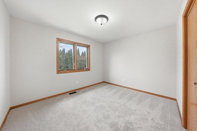 10 Joyce Court, Crete, IL 60417