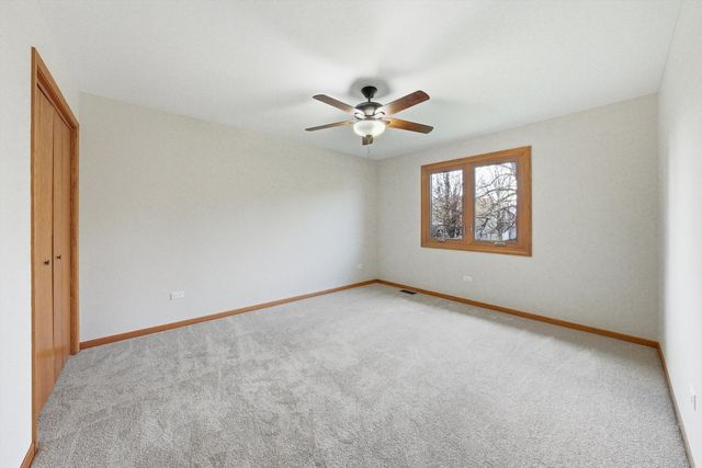 10 Joyce Court, Crete, IL 60417