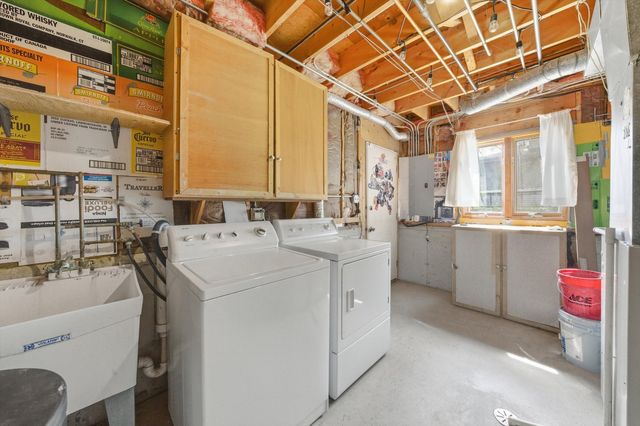 10 Joyce Court, Crete, IL 60417