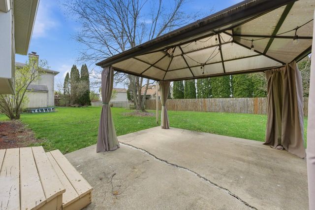 10 Joyce Court, Crete, IL 60417