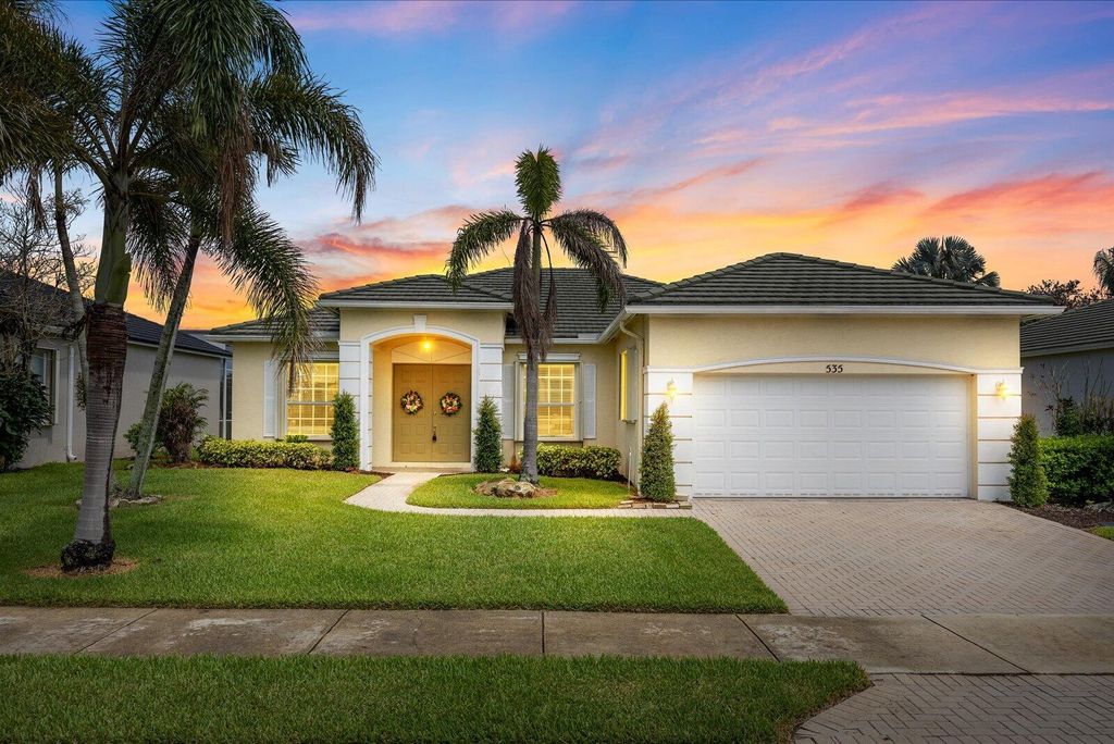 535 SW Lake Manatee Way, Port St. Lucie, Port St Lucie, FL 34986