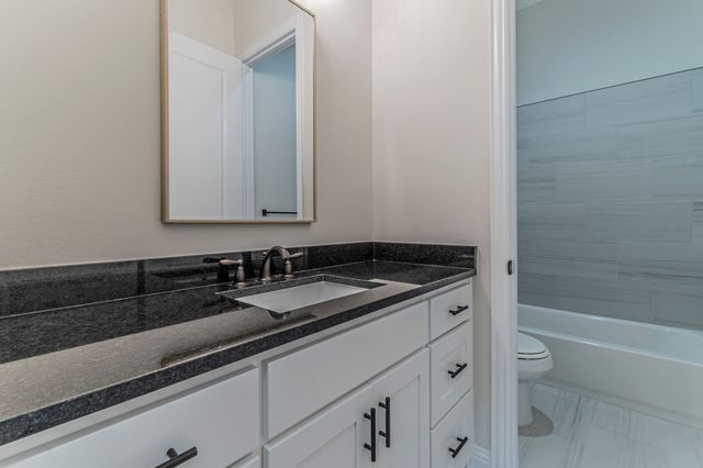 26 Kentucky Court, Van Alstyne, TX 75495