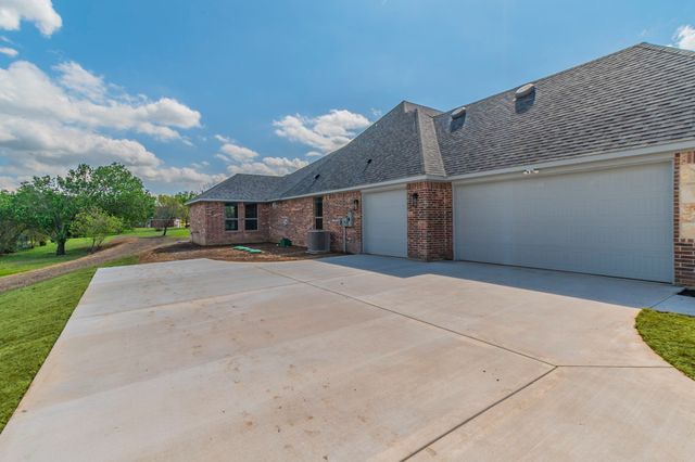 26 Kentucky Court, Van Alstyne, TX 75495
