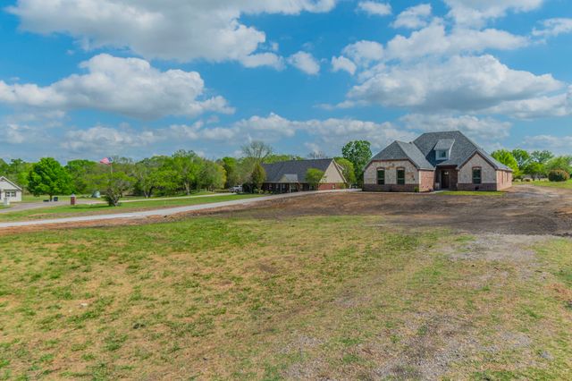 26 Kentucky Court, Van Alstyne, TX 75495