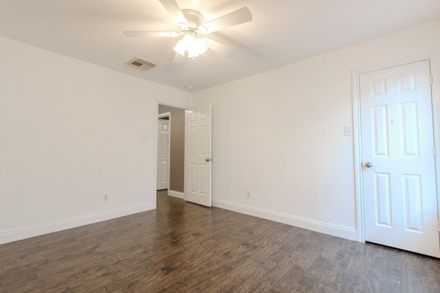 21906 Trapper Lake Drive, Spring, TX 77388