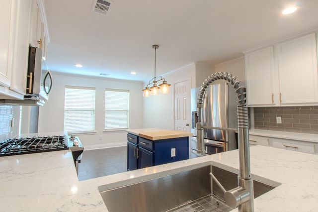 21906 Trapper Lake Drive, Spring, TX 77388