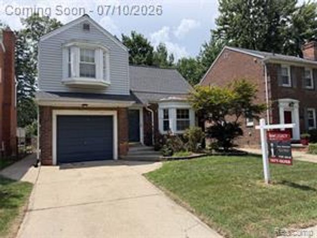 643 N Rosevere Avenue, Dearborn, MI 48128
