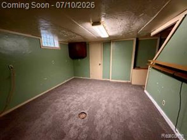 643 N Rosevere Avenue, Dearborn, MI 48128