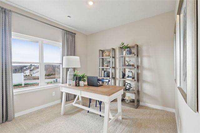 3069 Audrey Dr, Hempfield Twp, PA 15601