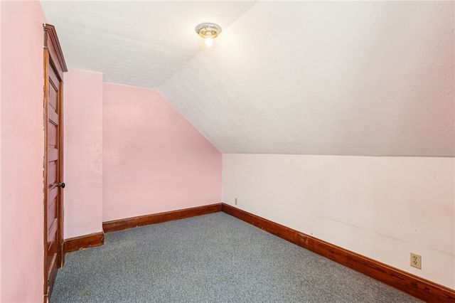 14 Elm St, Bessemer, PA 16112