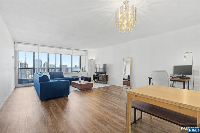 5 Horizon 2506, Fort Lee, NJ 07024