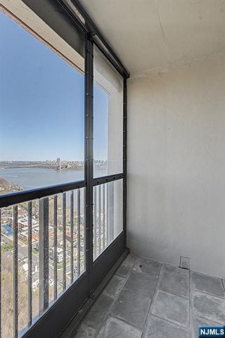 5 Horizon 2506, Fort Lee, NJ 07024