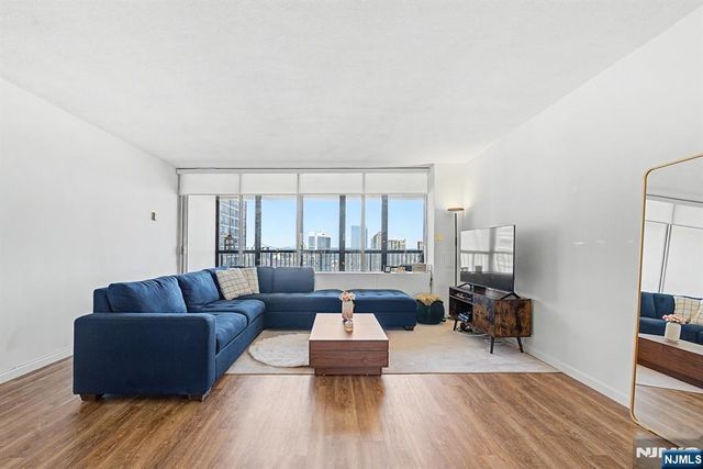 5 Horizon 2506, Fort Lee, NJ 07024