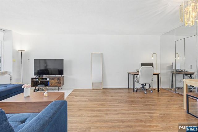 5 Horizon 2506, Fort Lee, NJ 07024