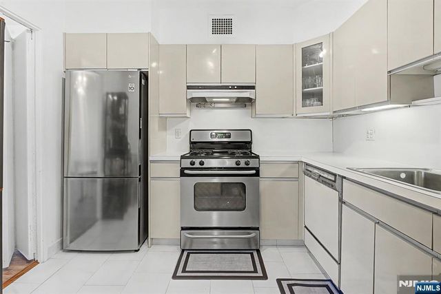 5 Horizon 2506, Fort Lee, NJ 07024