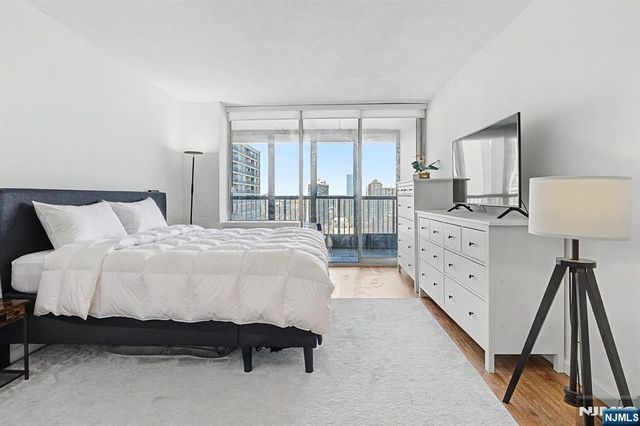 5 Horizon 2506, Fort Lee, NJ 07024