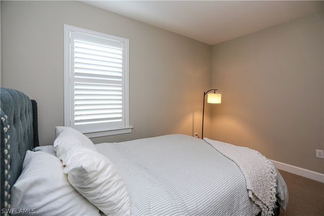 9716 Everglades DR, Naples, FL 34120