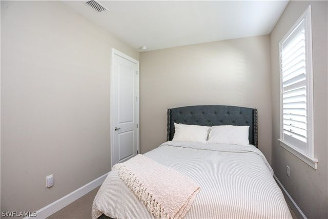 9716 Everglades DR, Naples, FL 34120