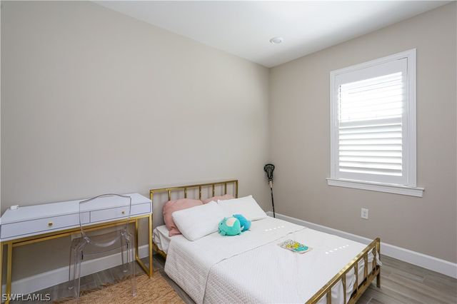 9716 Everglades DR, Naples, FL 34120