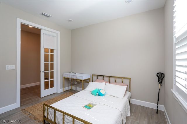 9716 Everglades DR, Naples, FL 34120