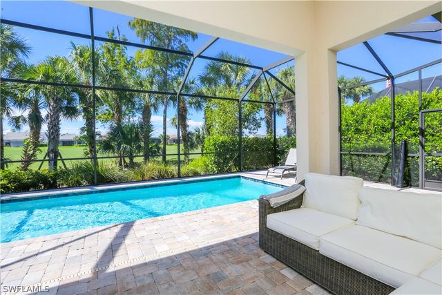 9716 Everglades DR, Naples, FL 34120