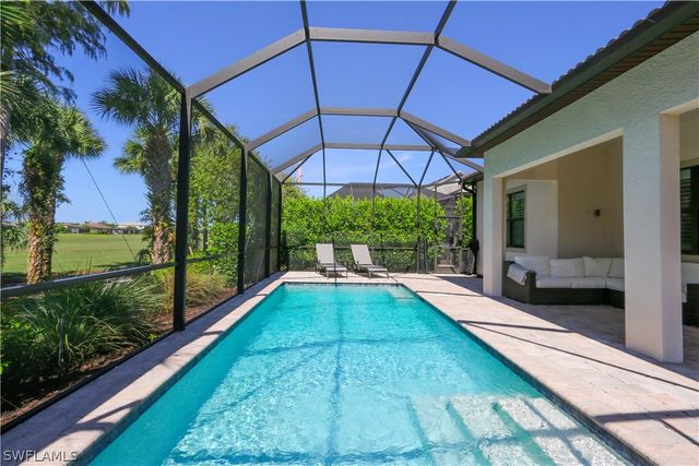 9716 Everglades DR, Naples, FL 34120