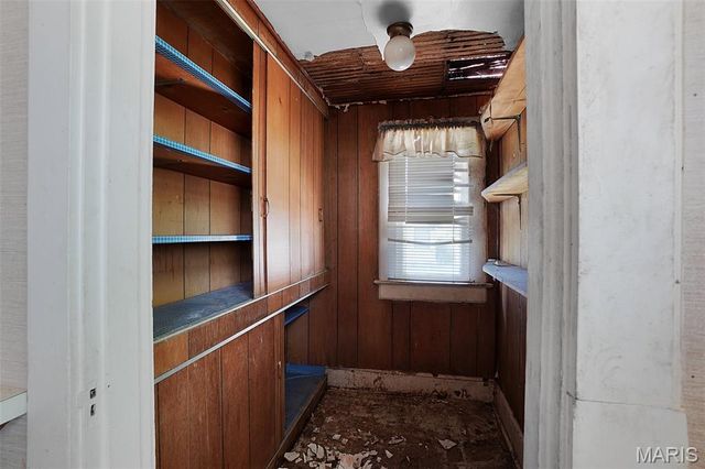 2801 Brown Street, Alton, IL 62002