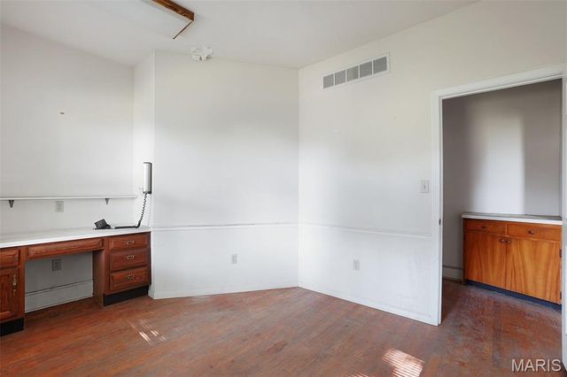 2801 Brown Street, Alton, IL 62002