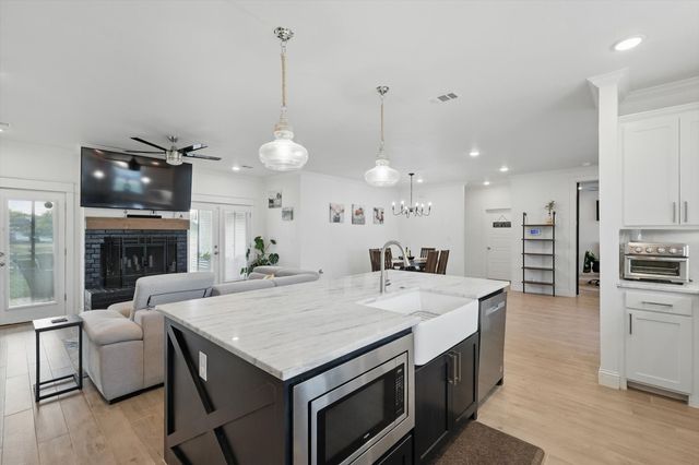 121 Bluegrass Trail, Springtown, TX 76082