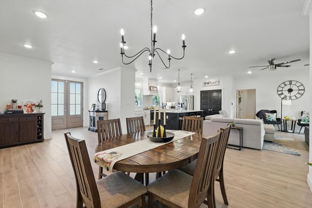 121 Bluegrass Trail, Springtown, TX 76082