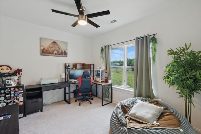 121 Bluegrass Trail, Springtown, TX 76082