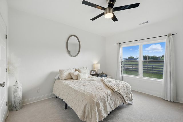 121 Bluegrass Trail, Springtown, TX 76082