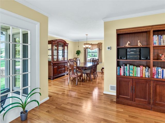 1083 Macintosh Drive, Greece, NY 14626