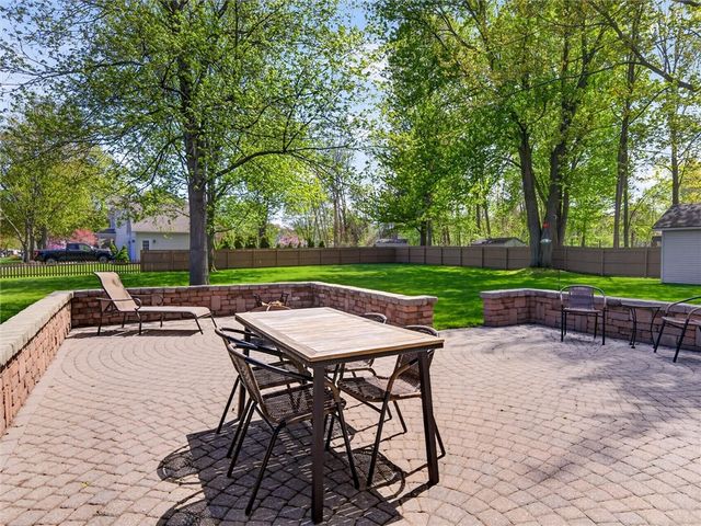 1083 Macintosh Drive, Greece, NY 14626
