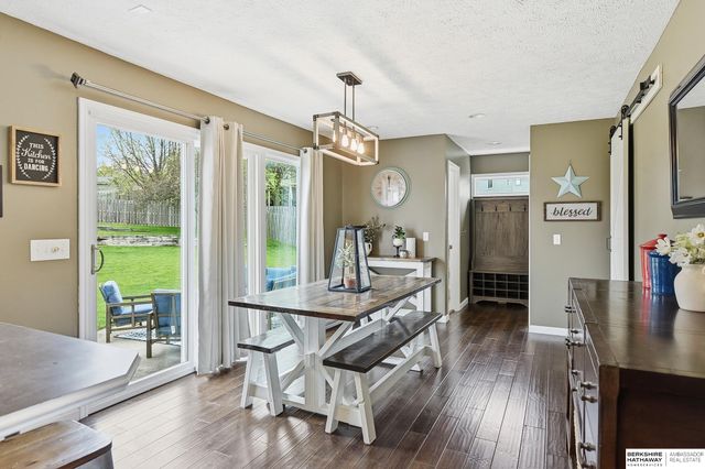21750 Erin Circle, Gretna, NE 68028
