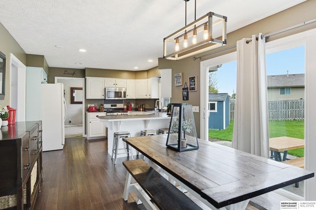 21750 Erin Circle, Gretna, NE 68028