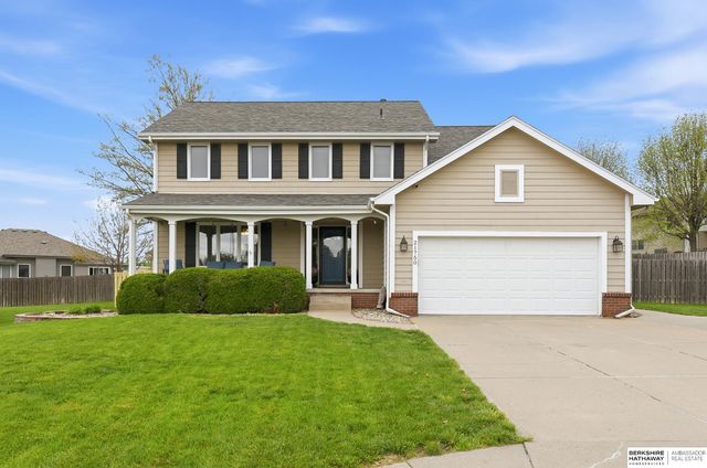 21750 Erin Circle, Gretna, NE 68028