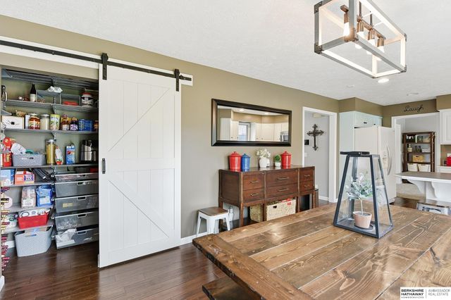21750 Erin Circle, Gretna, NE 68028