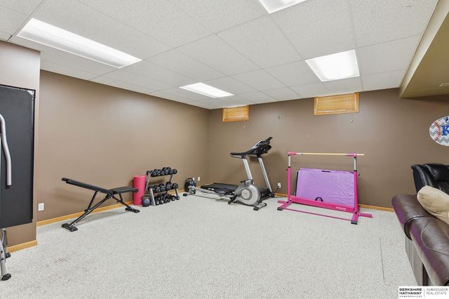 21750 Erin Circle, Gretna, NE 68028