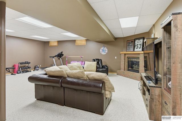 21750 Erin Circle, Gretna, NE 68028