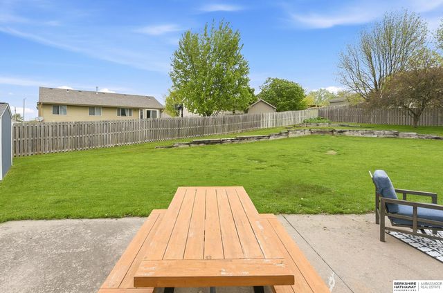 21750 Erin Circle, Gretna, NE 68028