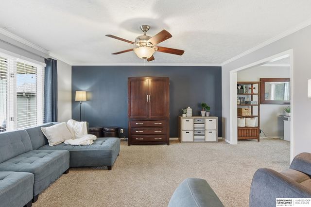 21750 Erin Circle, Gretna, NE 68028